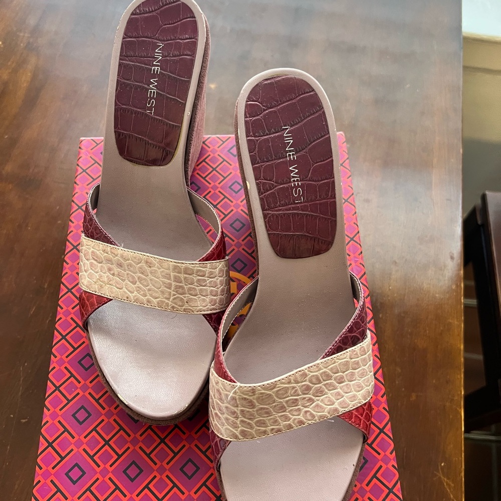 Nine West Burgundy and Beige Wedges